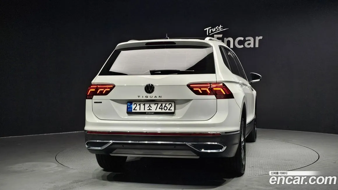 Volkswagen Tiguan — фото 2