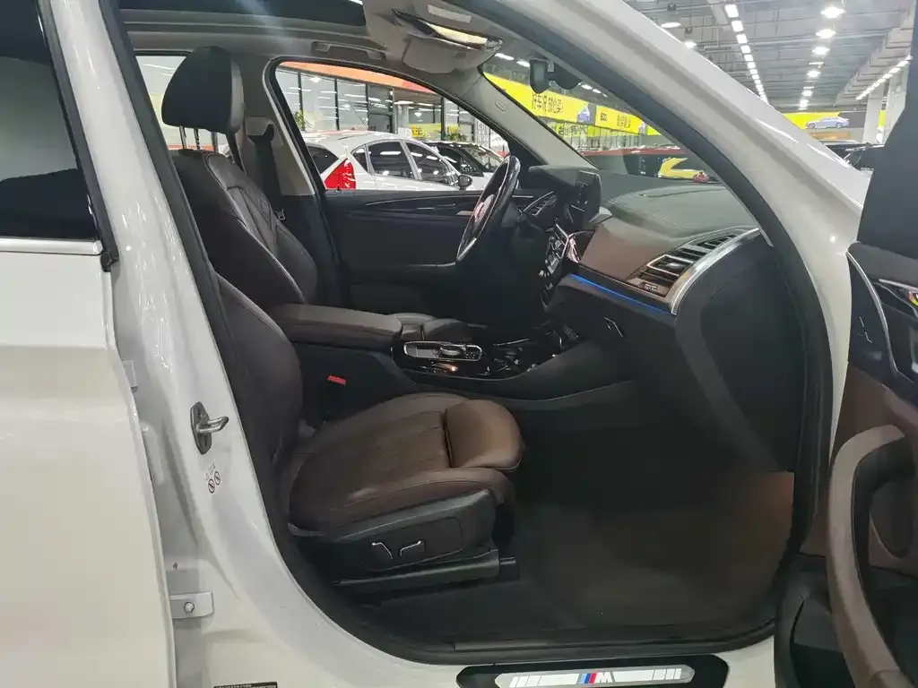 BMW iX3 2024 из CN, фото 3