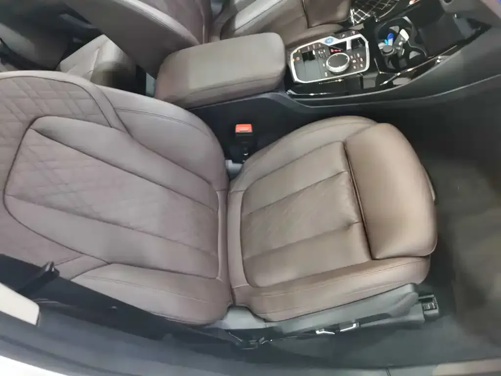 BMW iX3 2024 из CN, фото 7