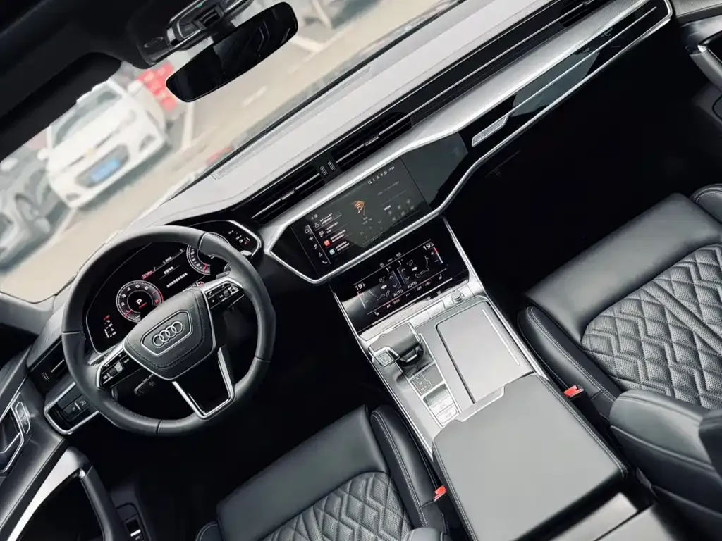 Audi A6L — фото 6