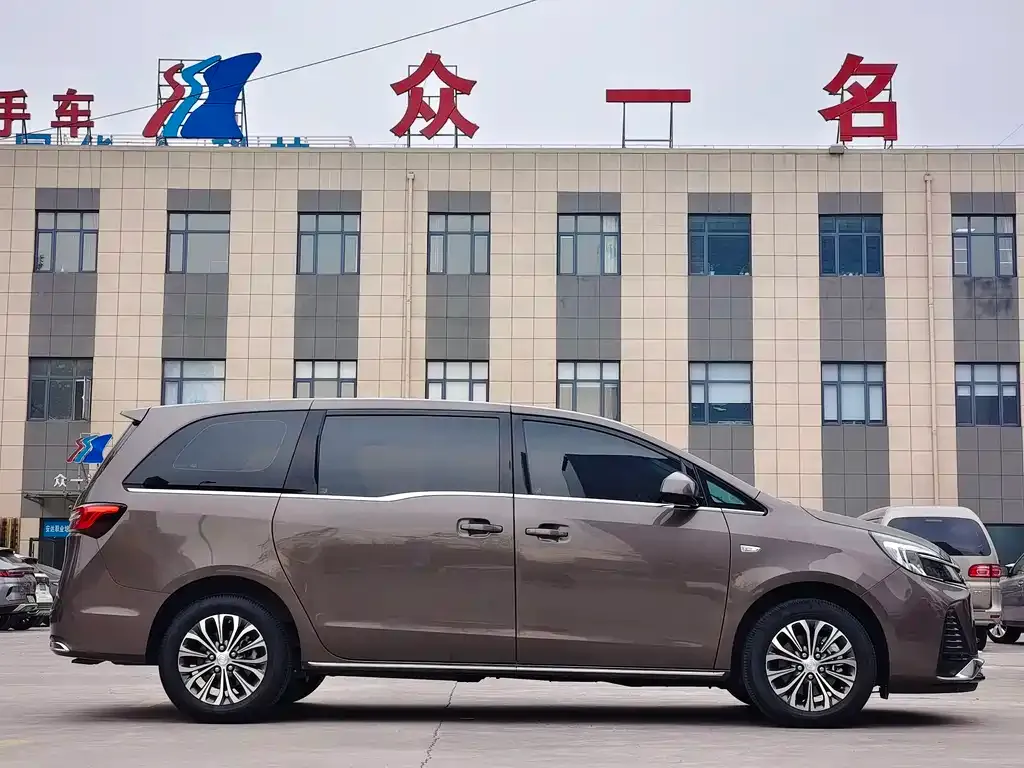Buick GL8 2022 из CN, фото 7