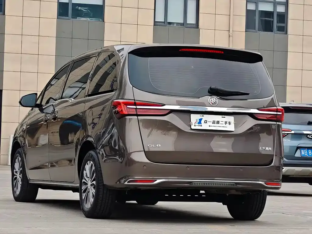 Buick GL8 2022 из CN, фото 3