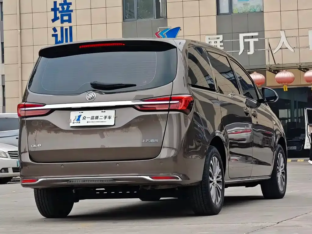 Buick GL8 2022 из CN, фото 10