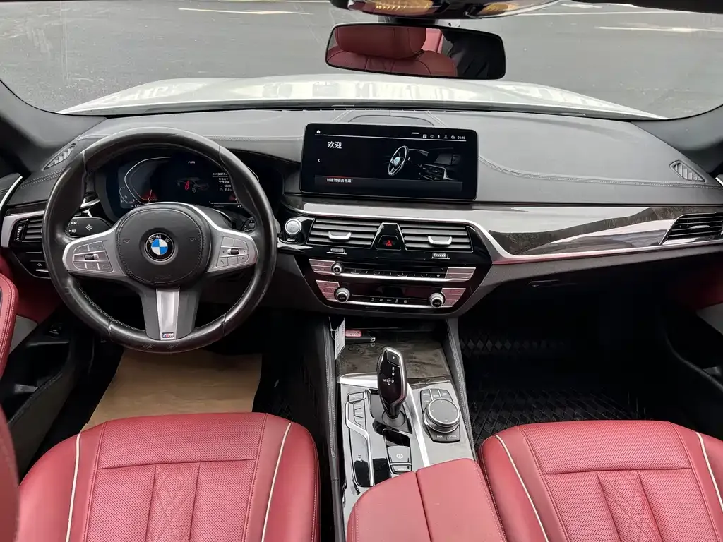 BMW 5 Series — фото 4