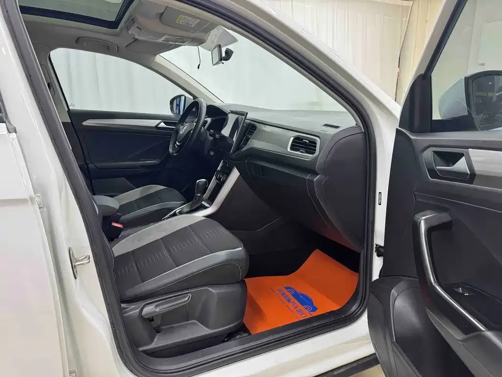 Volkswagen T-Roc 2022 из CN, фото 5
