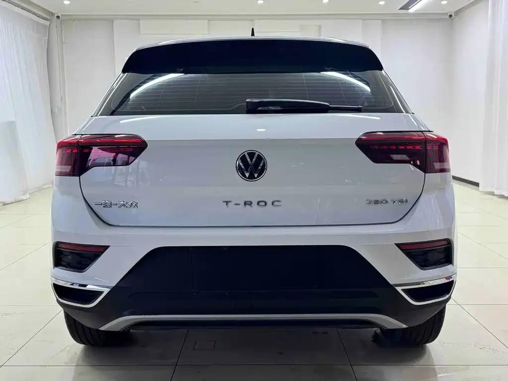 Volkswagen T-Roc 2022 из CN, фото 2