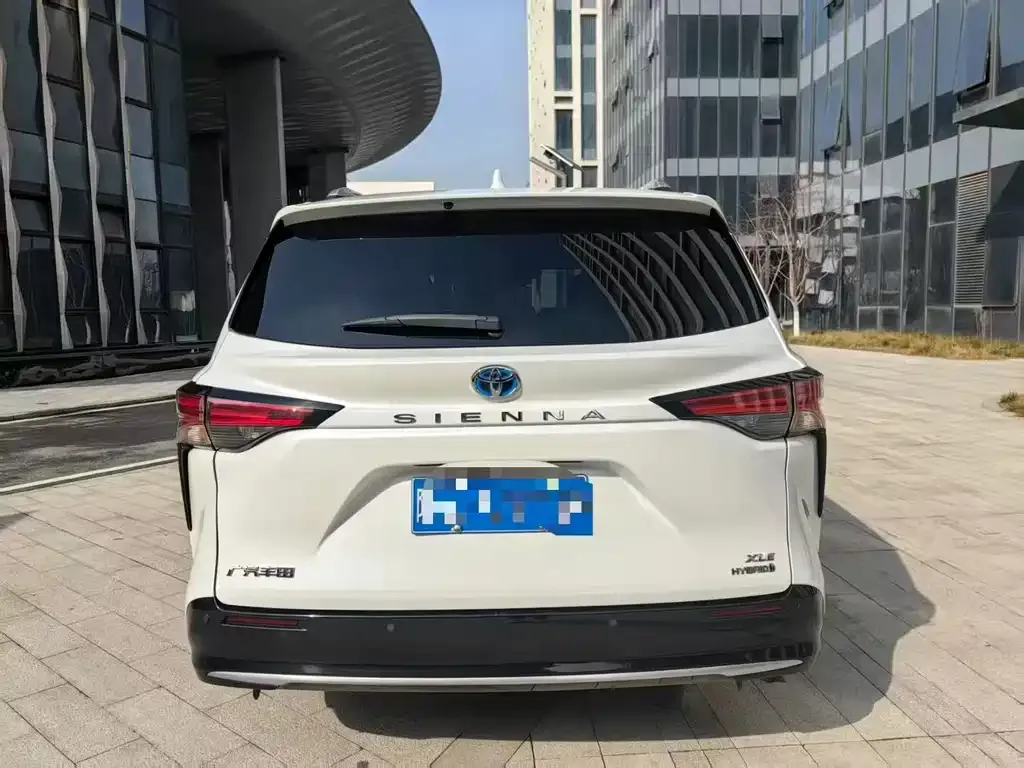 Toyota Sienna 2024 из CN, фото 10