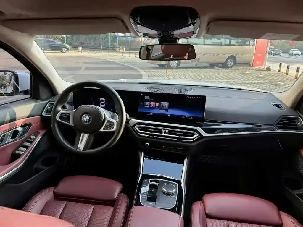 BMW 3 Series 2023 из CN, фото 2