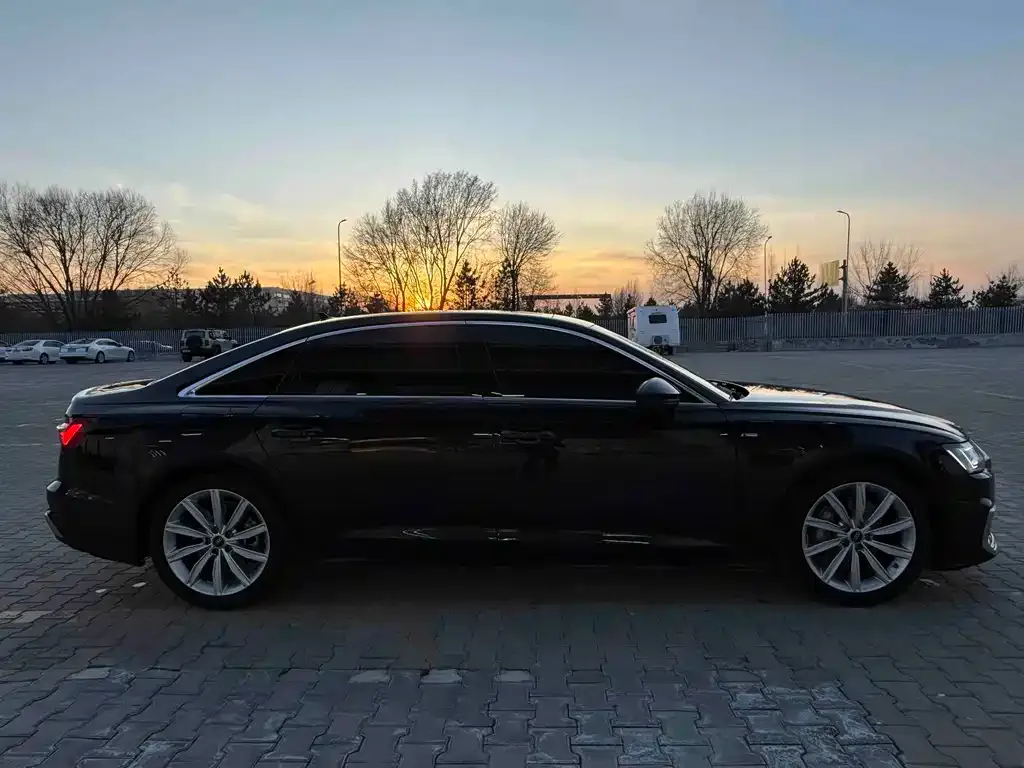 Audi A6L 2024 из CN, фото 4