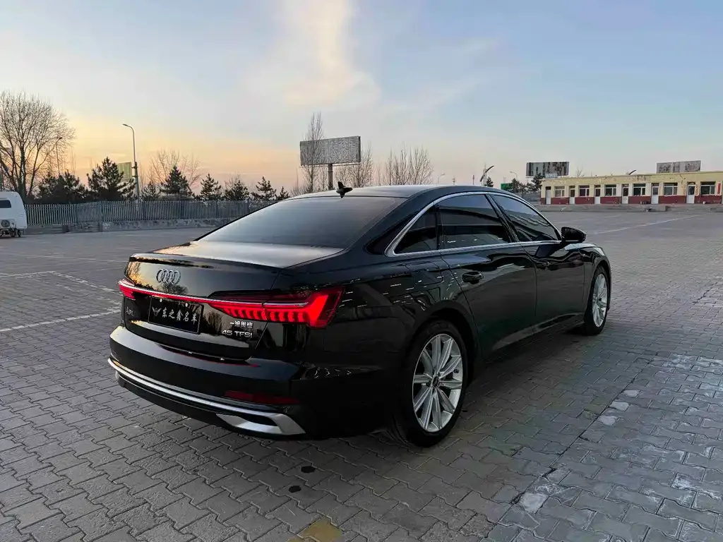 Audi A6L 2024 из CN, фото 6
