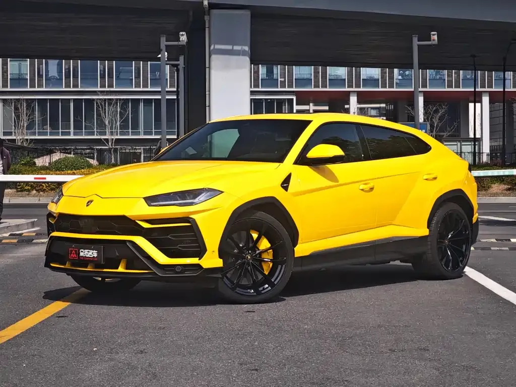 Lamborghini Urus 2022 из CN, фото 1