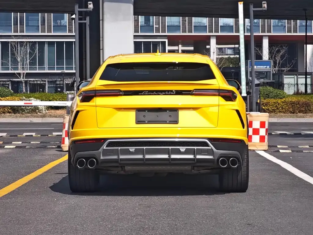 Lamborghini Urus 2022 из CN, фото 7