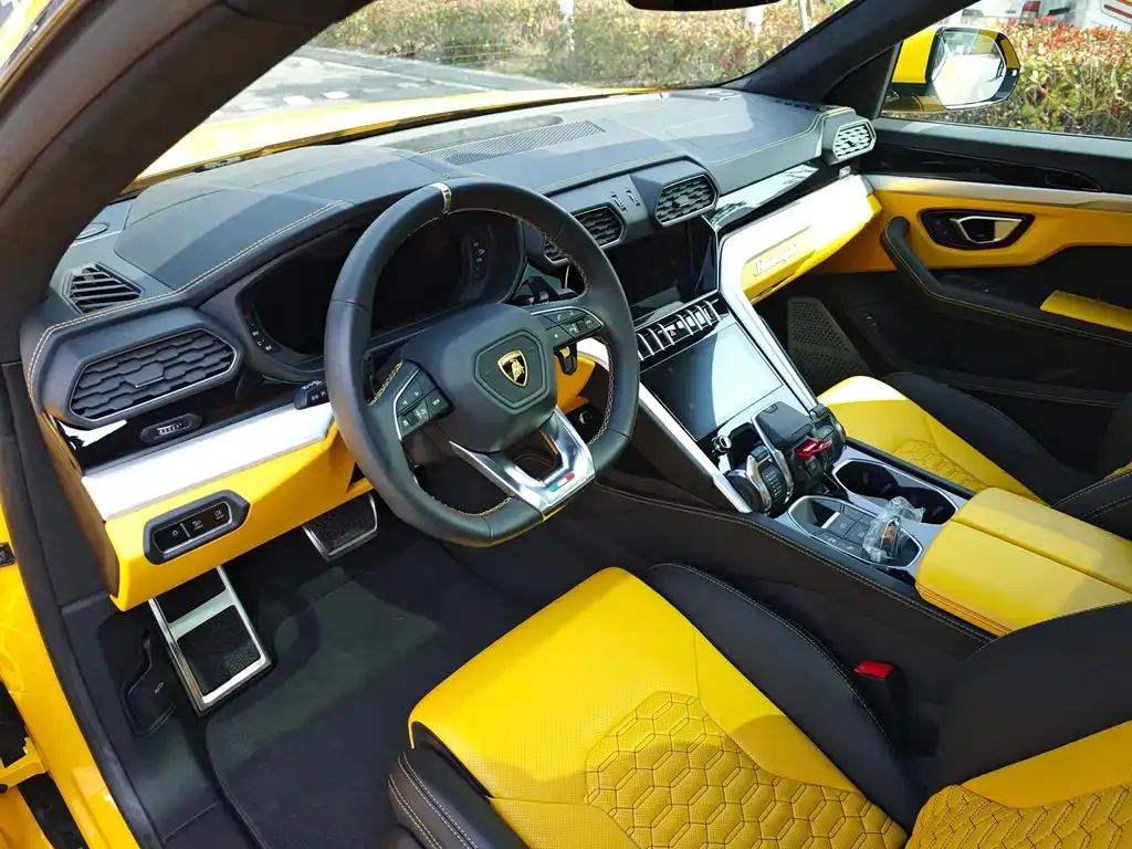 Lamborghini Urus 2022 из CN, фото 8