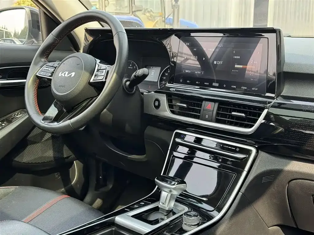 Kia KX3 — фото 9