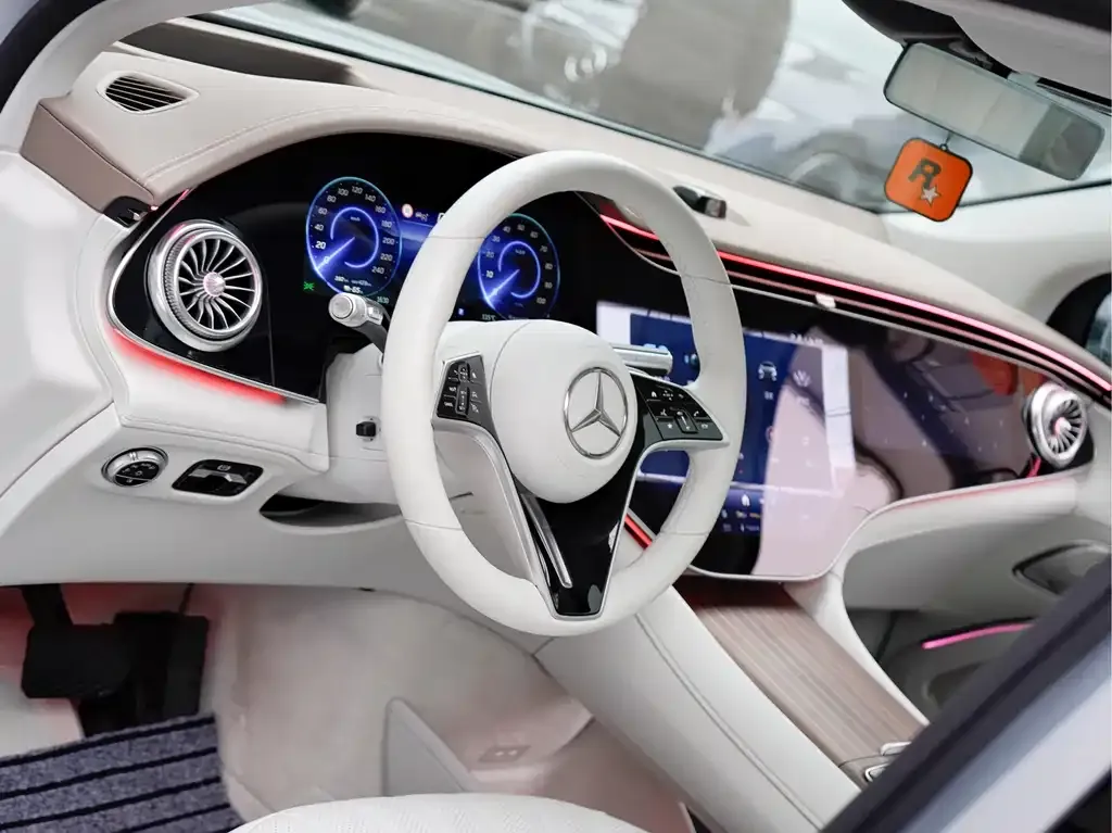 Mercedes-Benz EQS SUV — фото 6