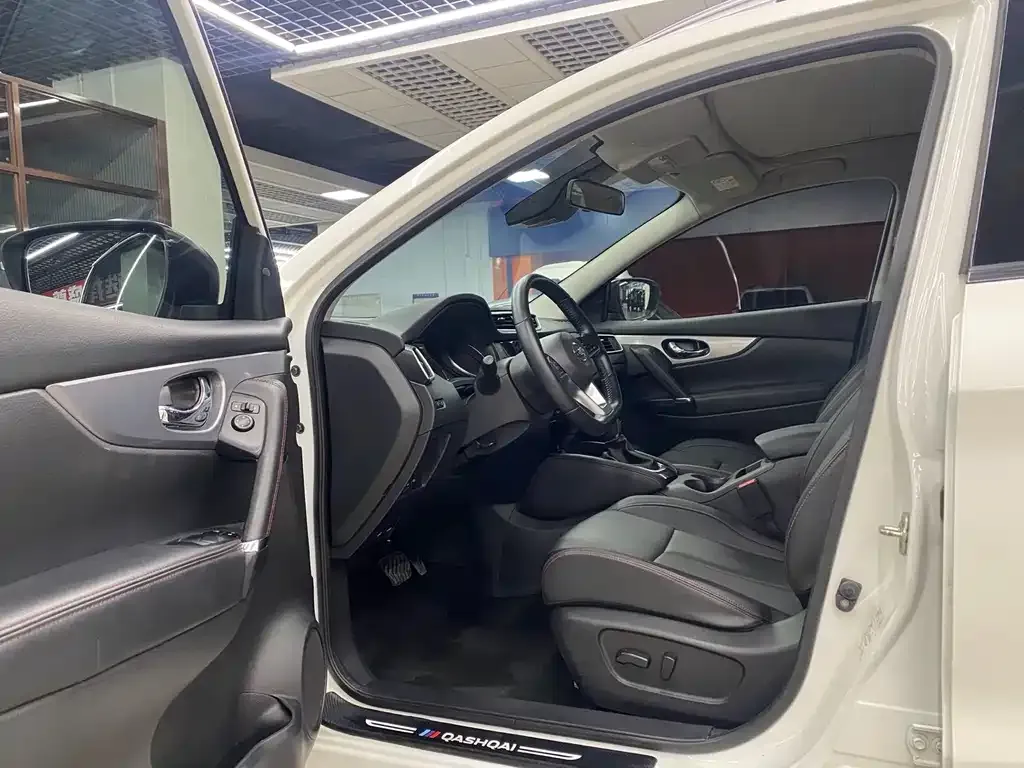 Nissan Qashqai — фото 4