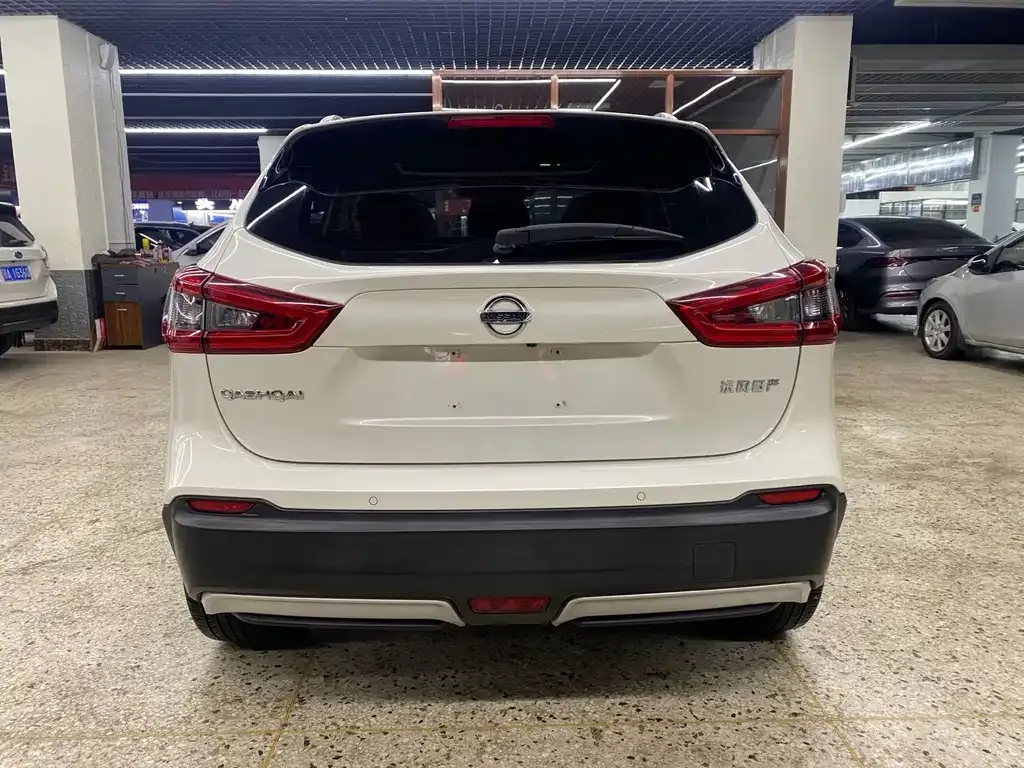 Nissan Qashqai — фото 5