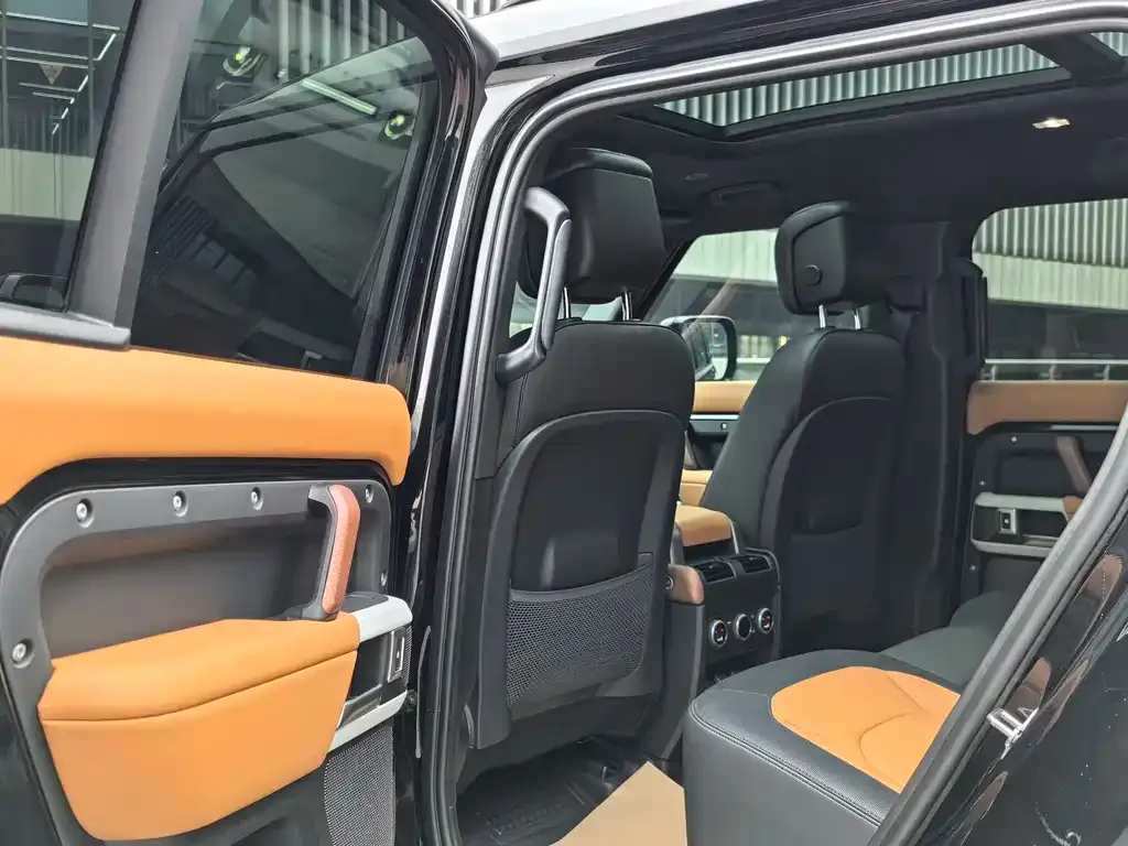 Land Rover Defender 2024 из CN, фото 5