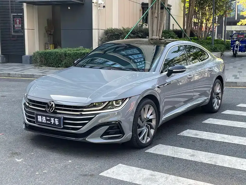 Volkswagen CC 2023 из CN, фото 1