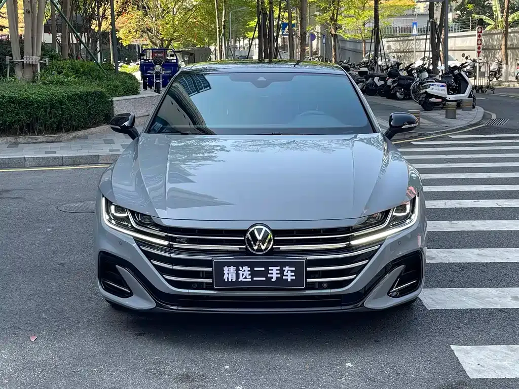 Volkswagen CC 2023 из CN, фото 4