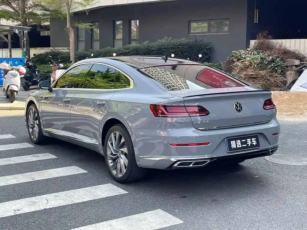 Volkswagen CC 2023 из CN, фото 6