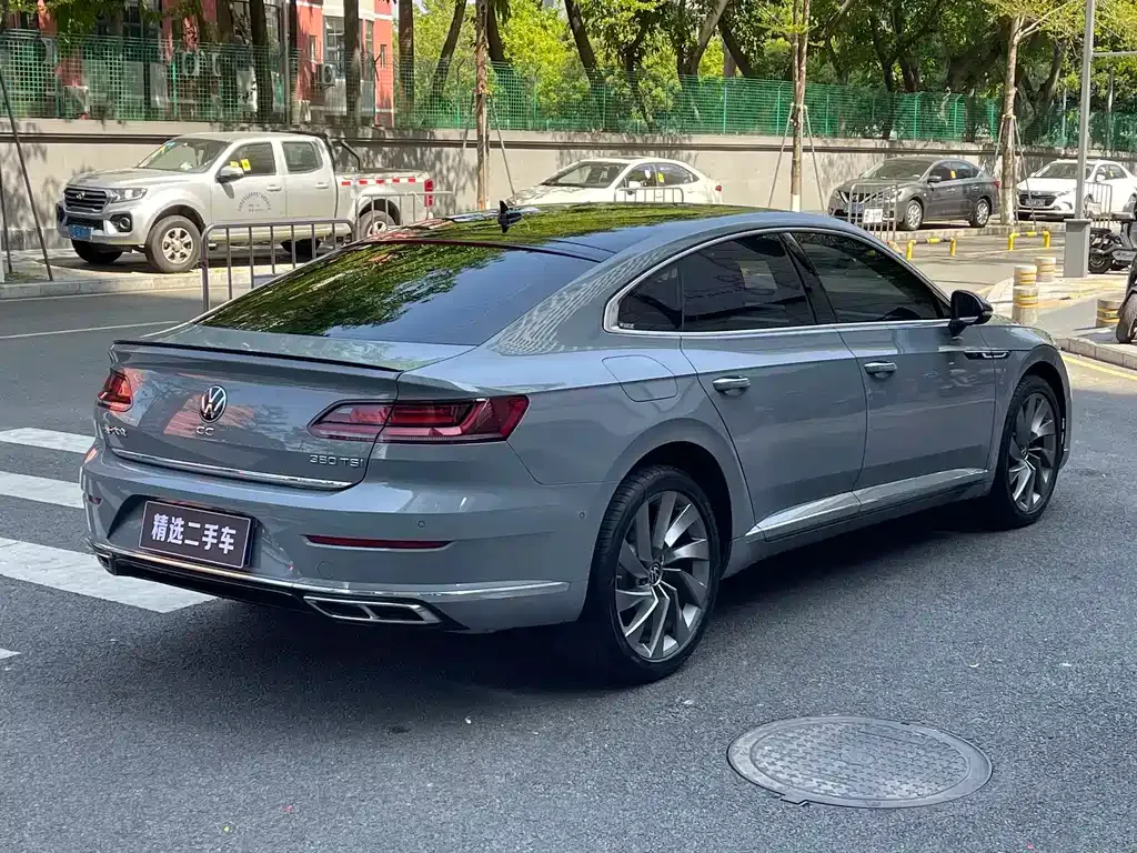 Volkswagen CC 2023 из CN, фото 5