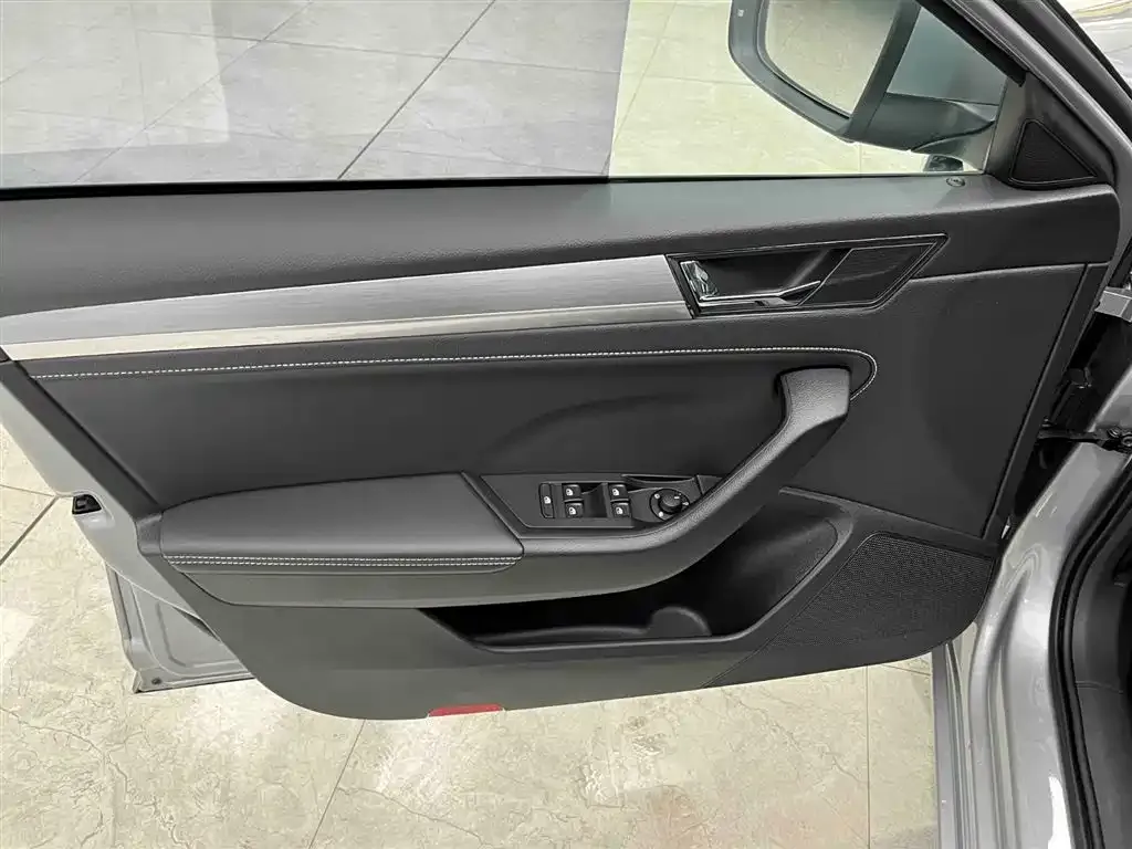 Skoda Superb 2024 из CN, фото 8