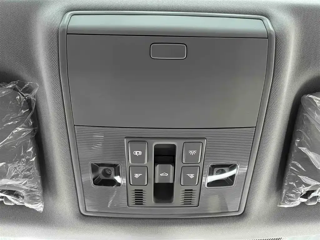 Skoda Superb 2024 из CN, фото 9