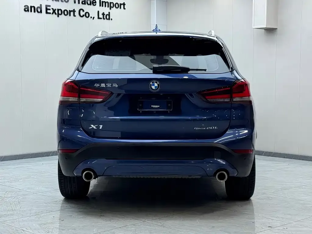 BMW X1 — фото 5