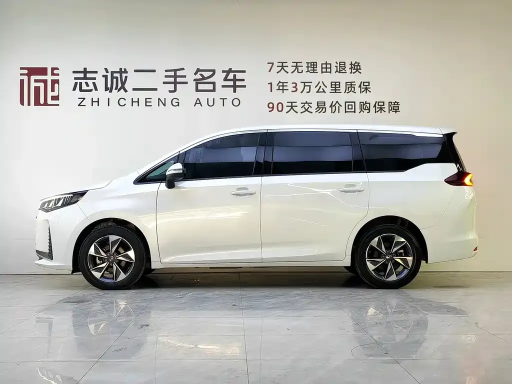GAC Motor Trumpchi M6 — фото 6