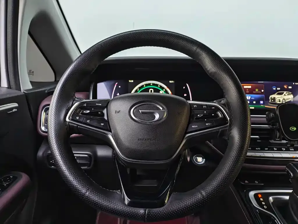 GAC Motor Trumpchi M6 — фото 8