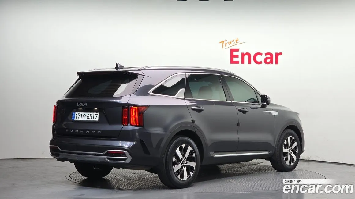 Kia Sorento — фото 8