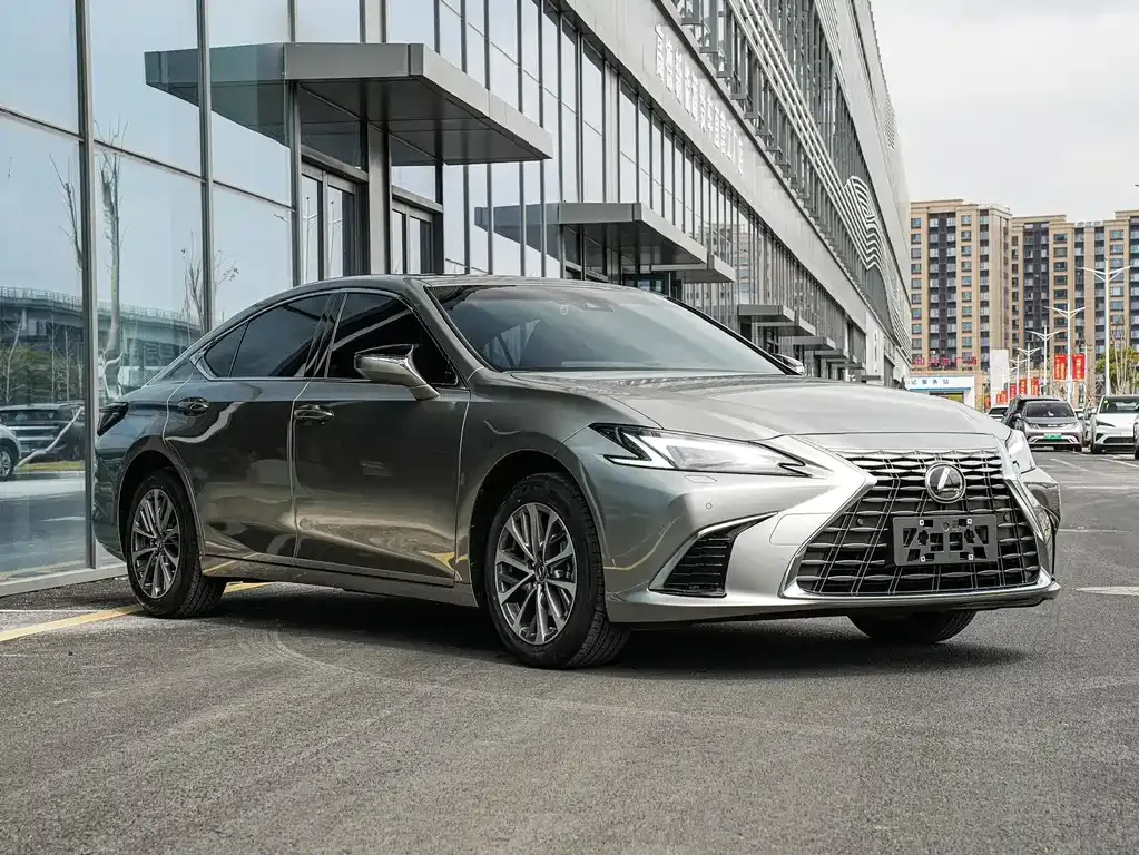 Lexus ES — фото 6