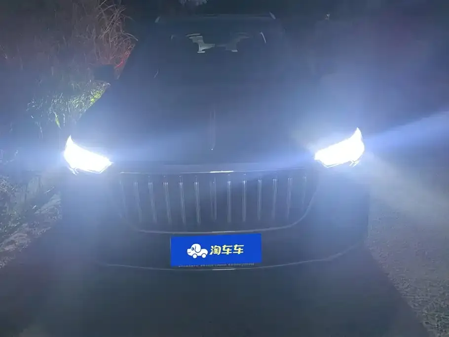 Hongqi HS5 — фото 3