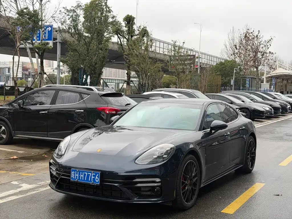 Porsche Panamera 2023 из CN, фото 1