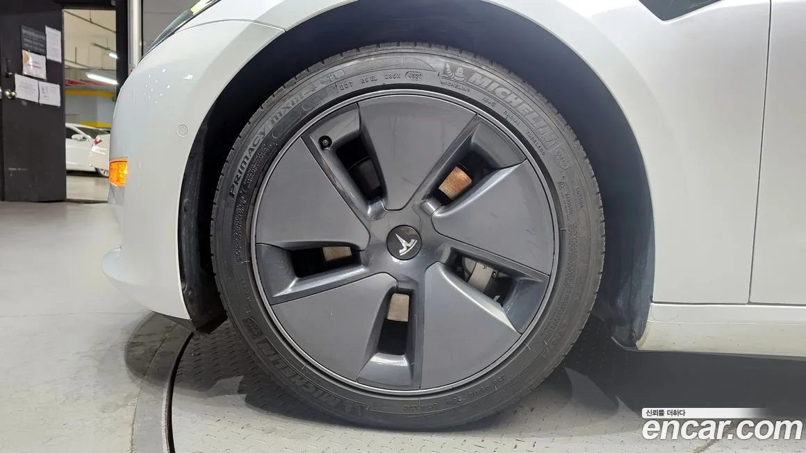 Tesla Model 3 2021 из KR, фото 9