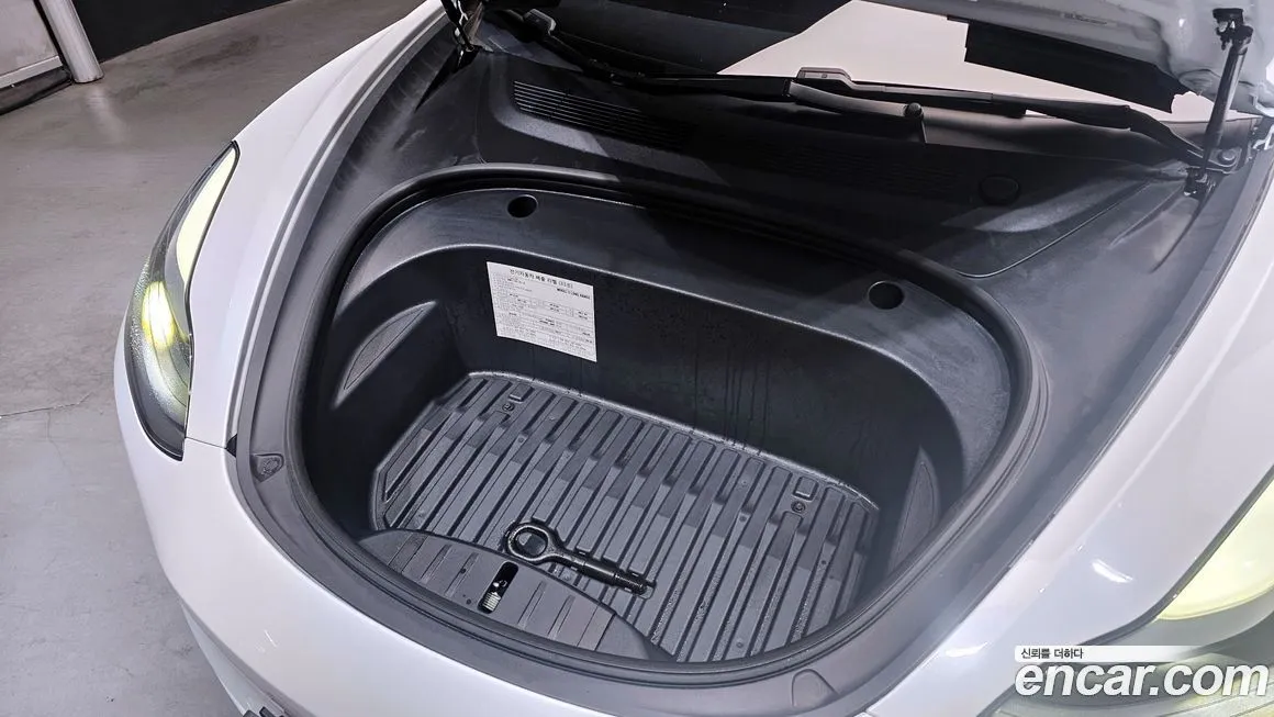 Tesla Model 3 2021 из KR, фото 8
