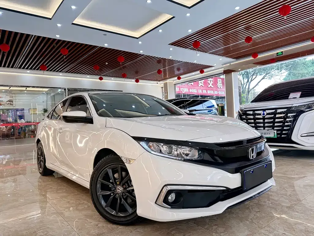 Honda Civic — фото 8
