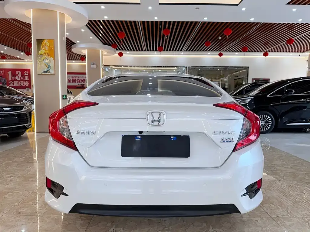 Honda Civic — фото 5