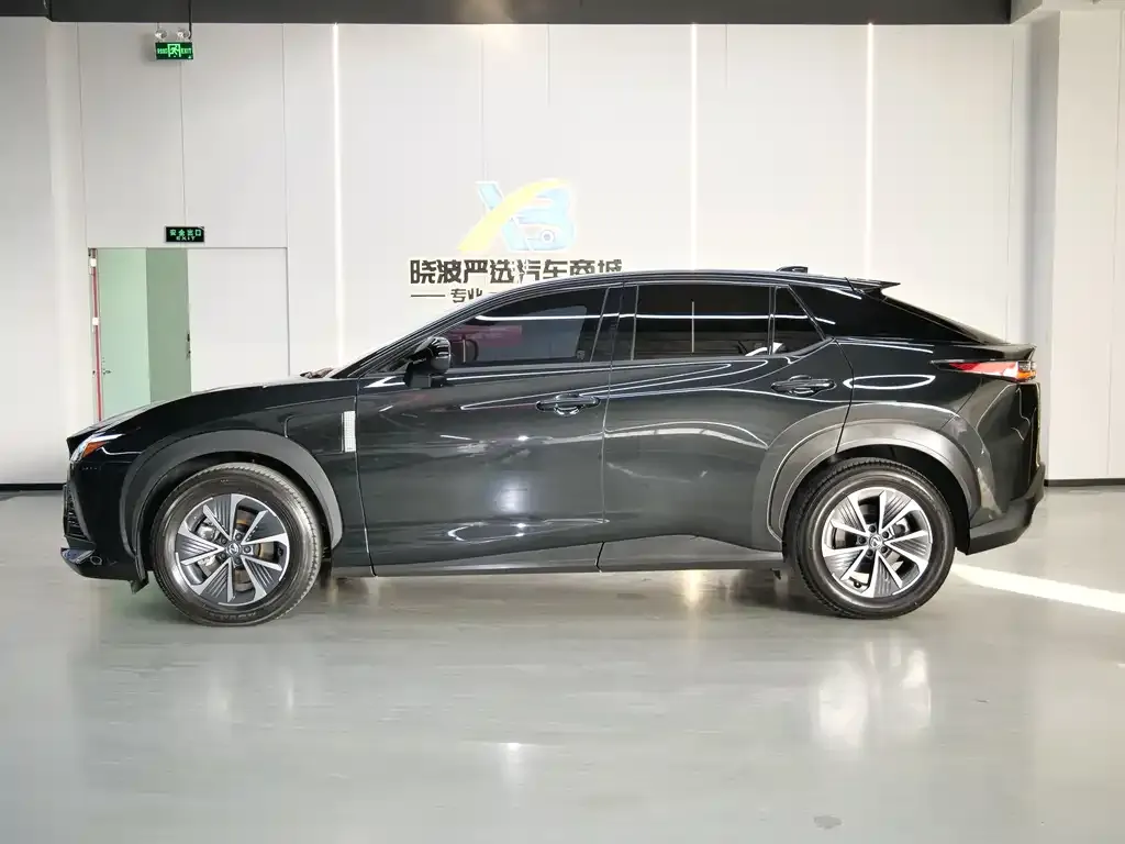 Lexus RZ 2023 из CN, фото 4