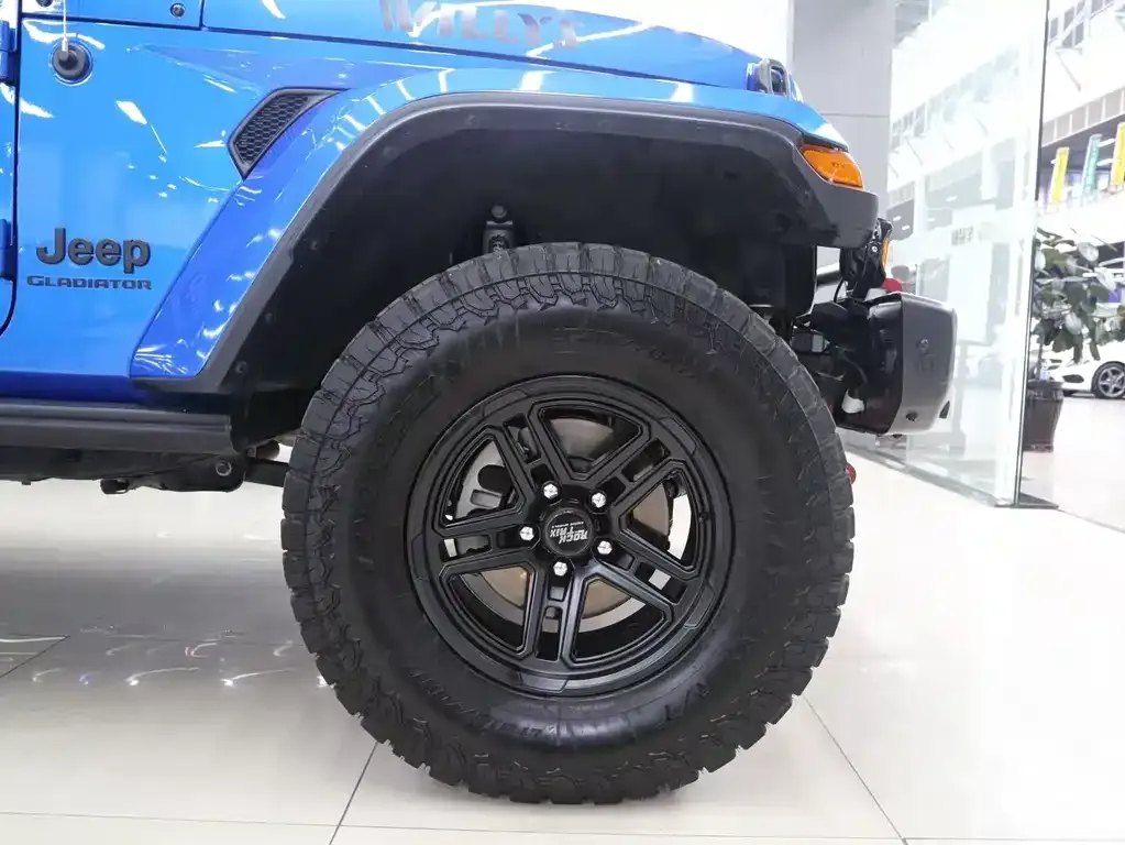 Jeep Gladiator 2023 из CN, фото 3