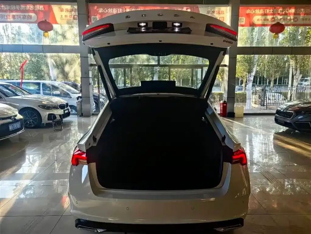 Skoda Octavia — фото 6