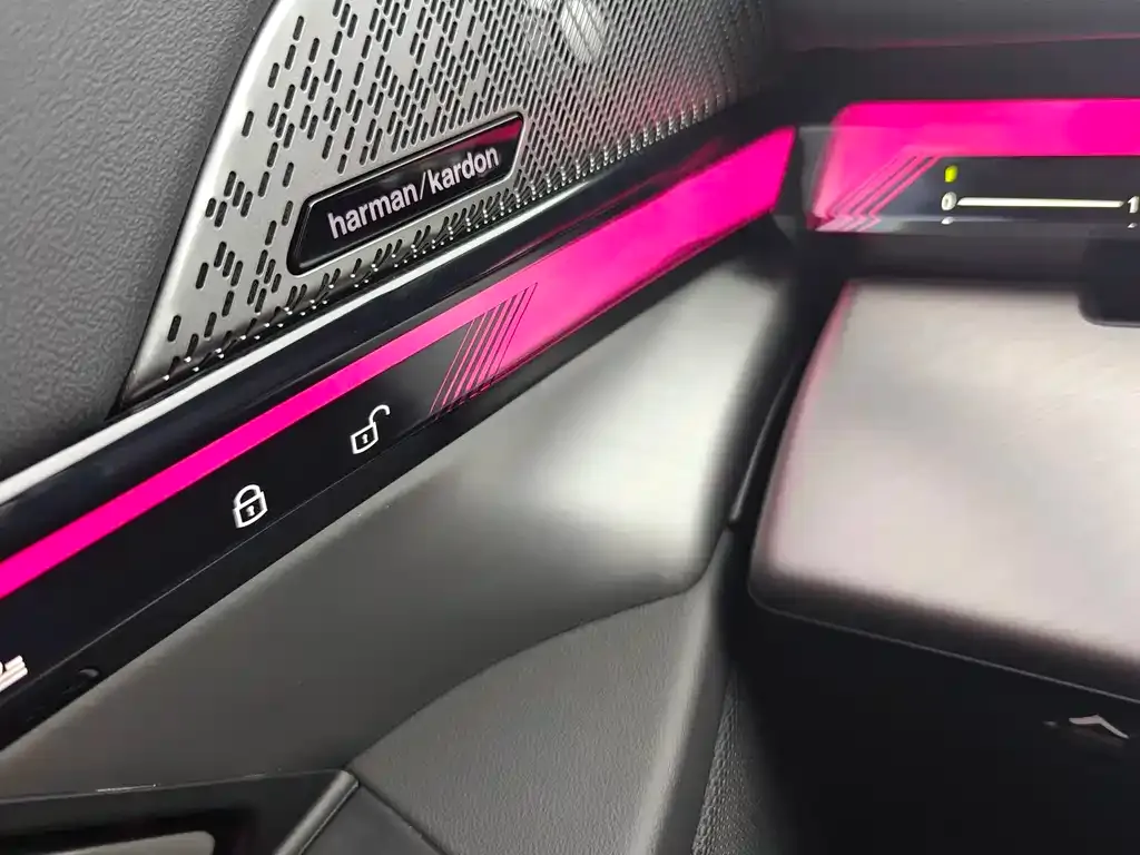 BMW i5 2025 из CN, фото 2