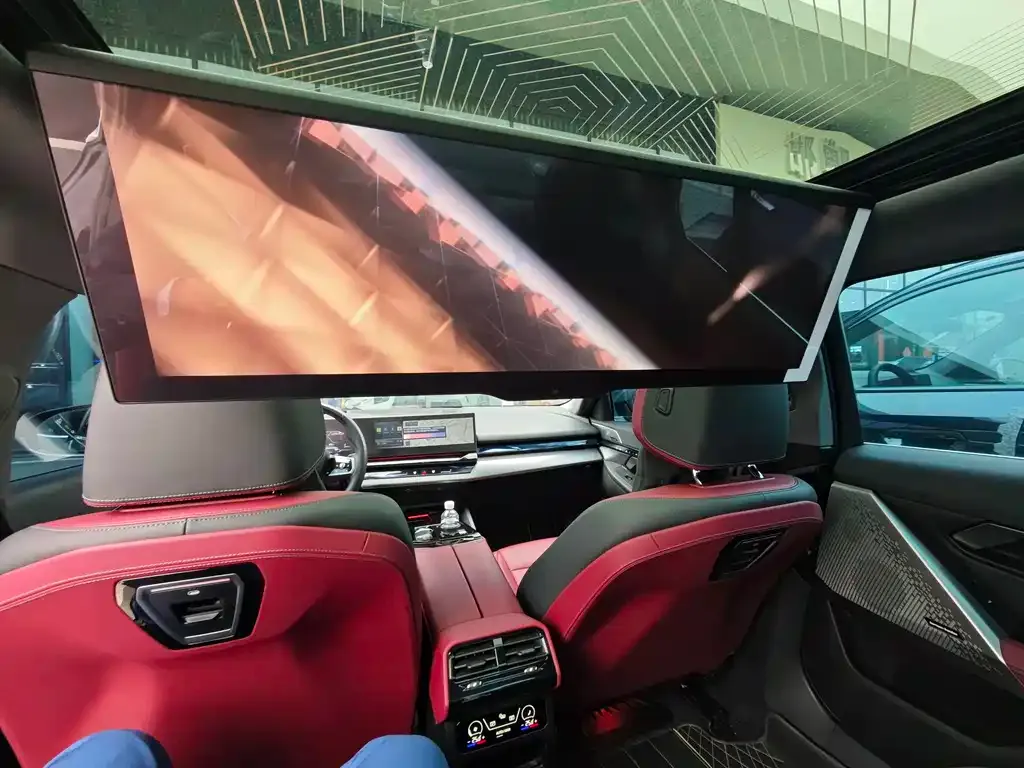 BMW i5 2025 из CN, фото 3