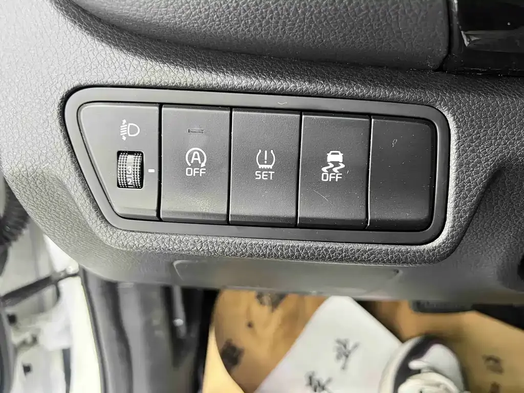 Kia KX3 2022 из CN, фото 6