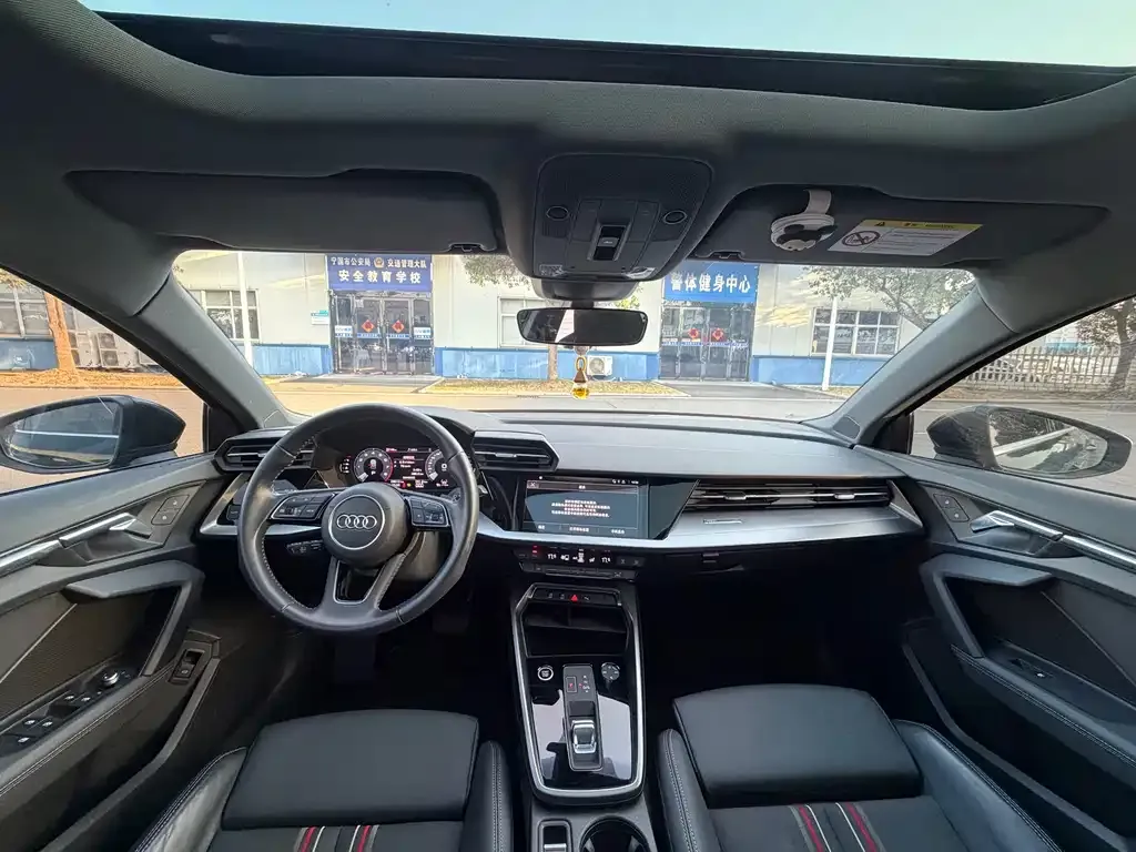Audi A3 2022 из CN, фото 4