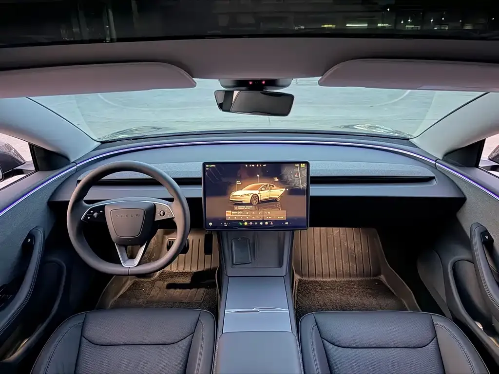Tesla Model 3 — фото 9