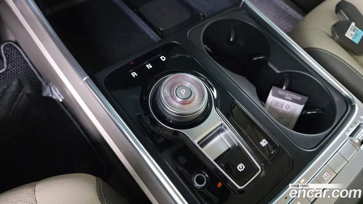 Kia Carnival — фото 10