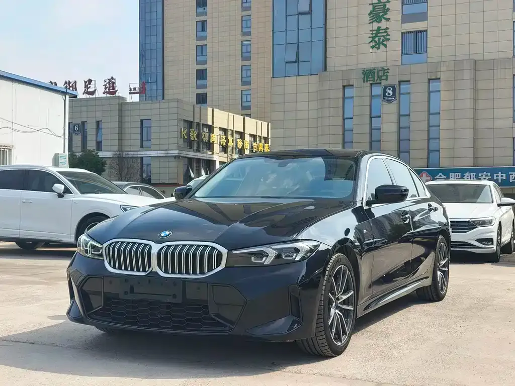 BMW 3 Series 2023 из CN, фото 1