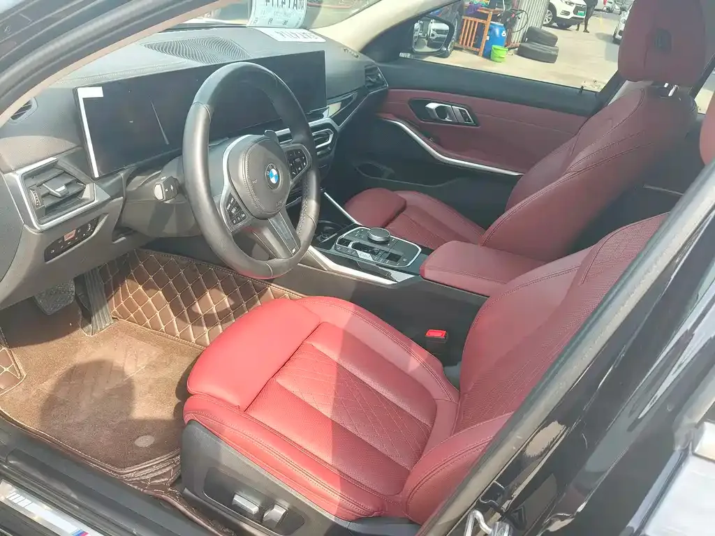 BMW 3 Series 2023 из CN, фото 10